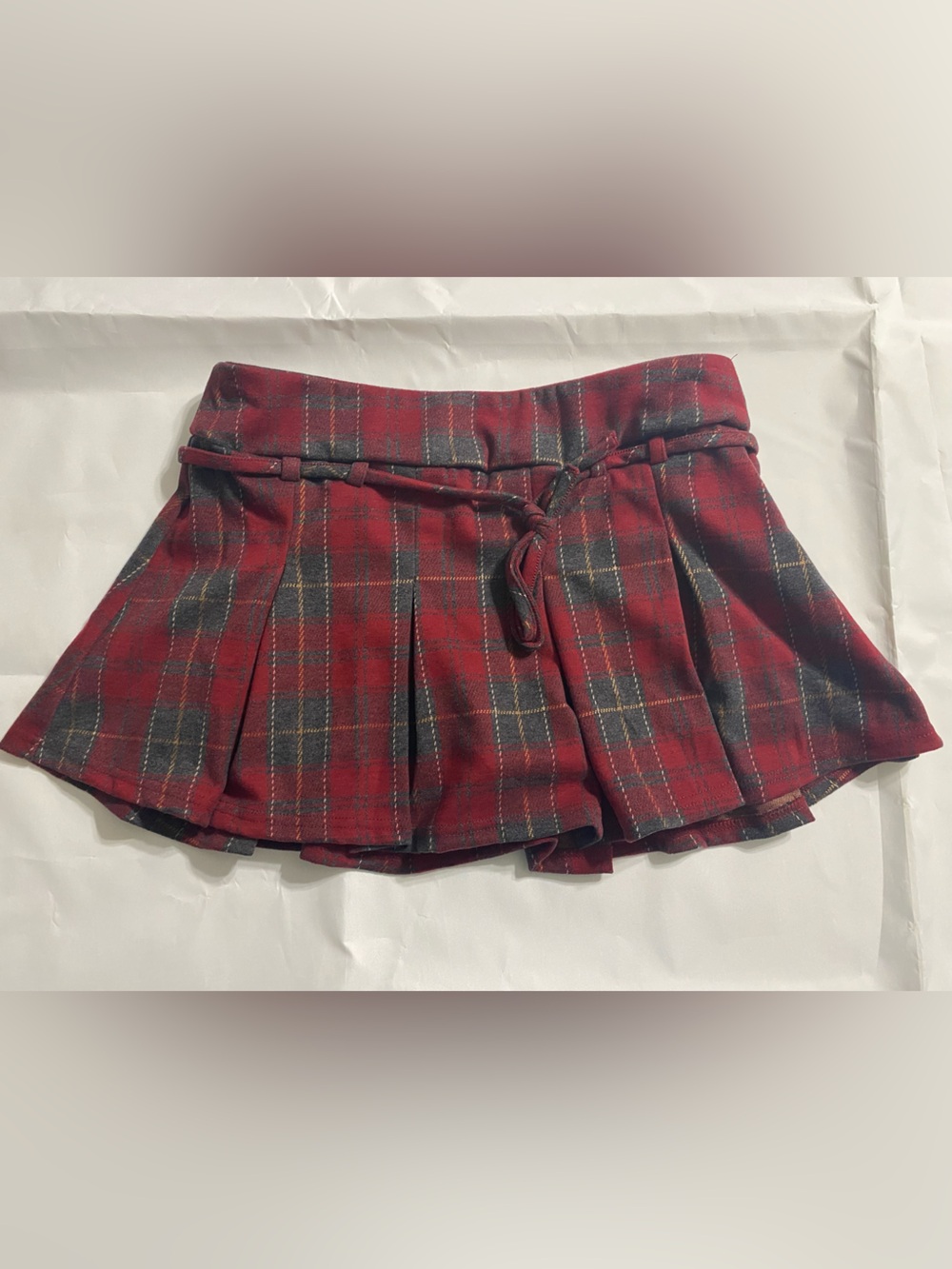 BLACK IBIS SZ L RED MINI SKORT WITH PLEATS